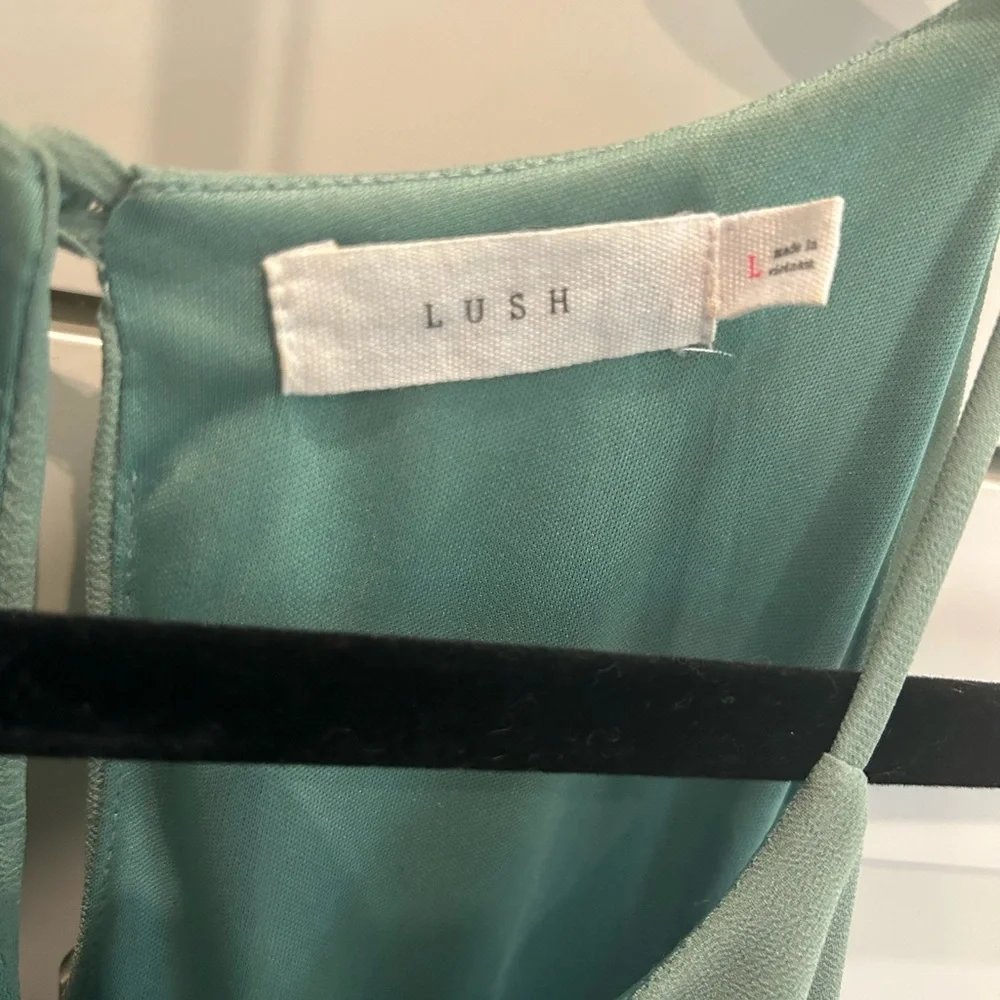 Sage green Dress size large - Picture 5 of 5